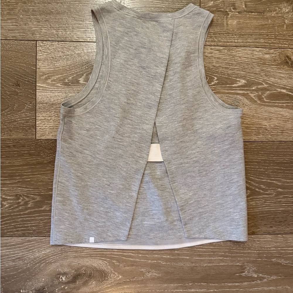 Lululemon Minimal Tank Heathered Power Grey - Picture 5 of 6